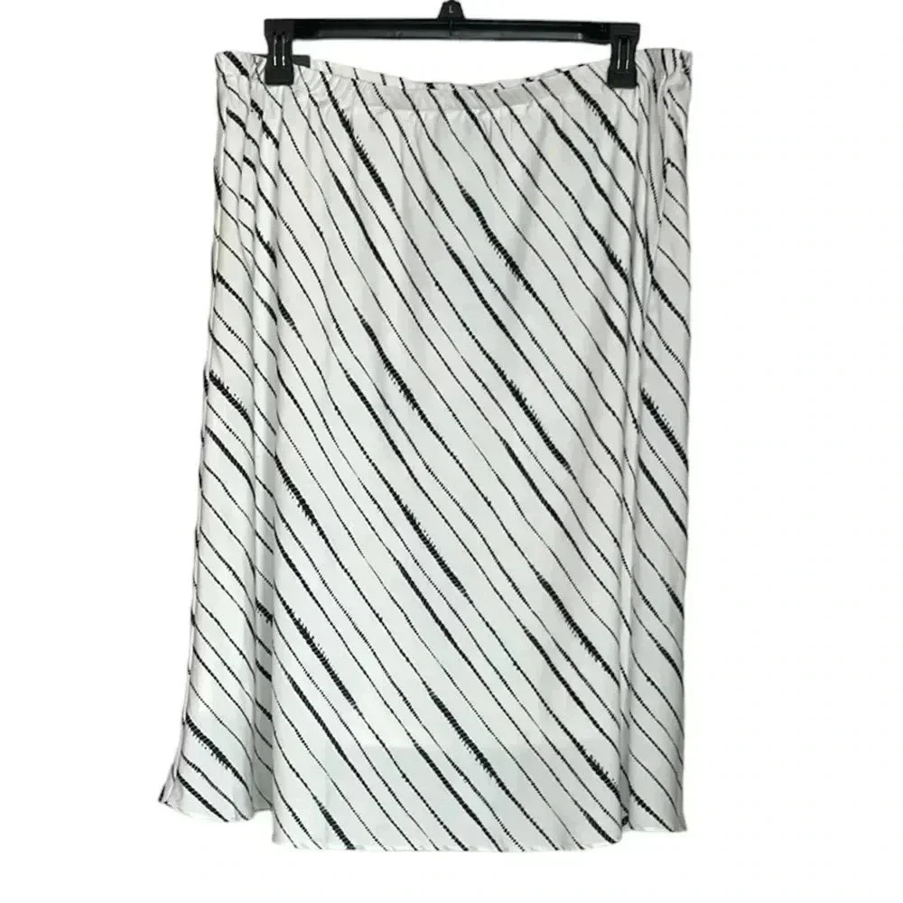 Banana Republic Satin Off White/Navy Midi Skirt  sz XL